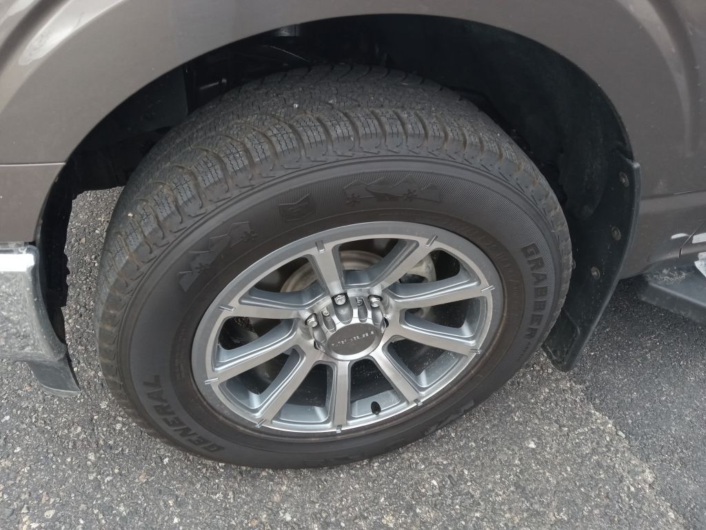 Photo 10 of this FORD F150