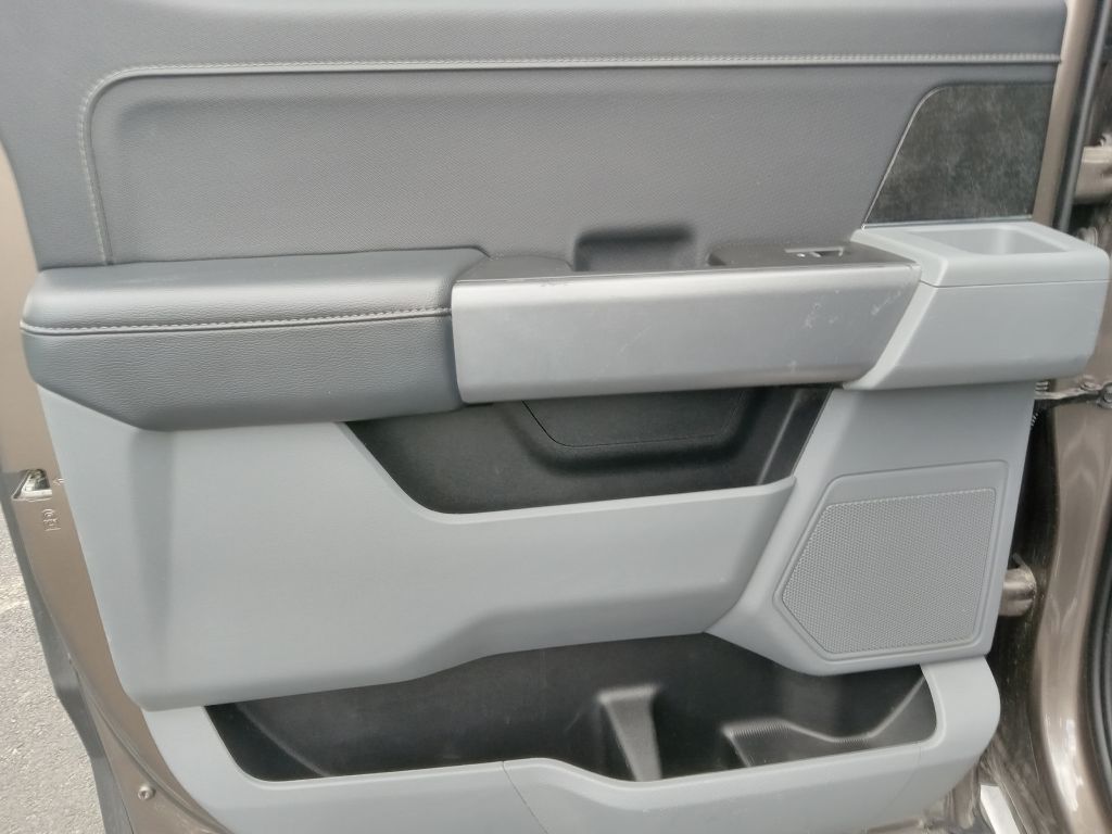 Photo 16 of this FORD F150