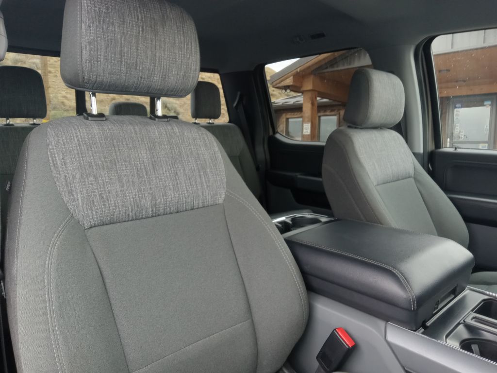 Photo 24 of this FORD F150