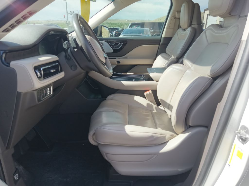 Photo 12 of this LINCOLN AVIATOR