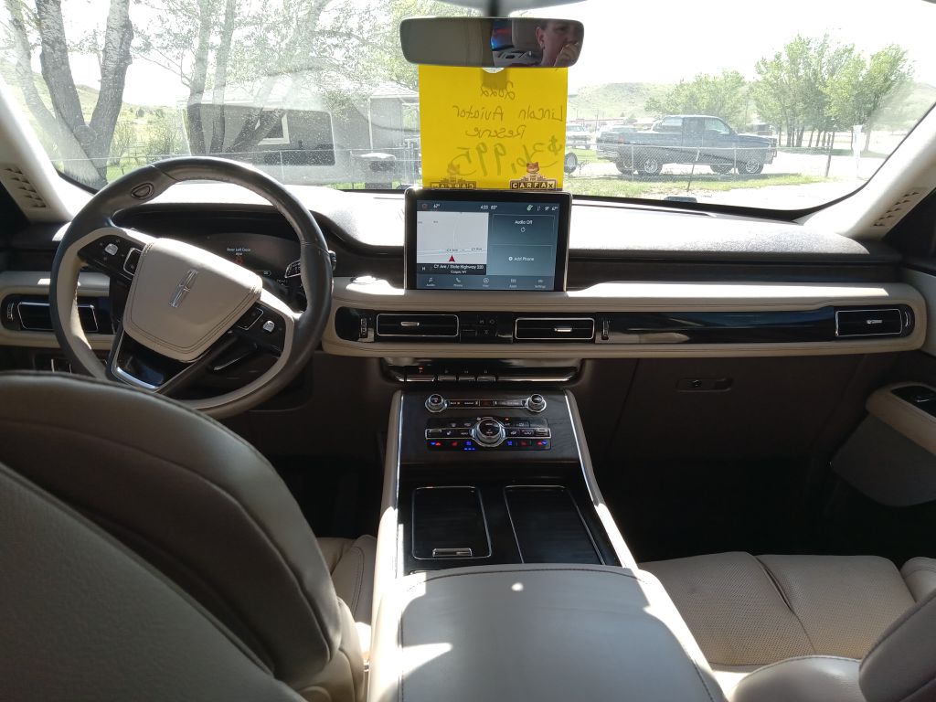 Photo 16 of this LINCOLN AVIATOR