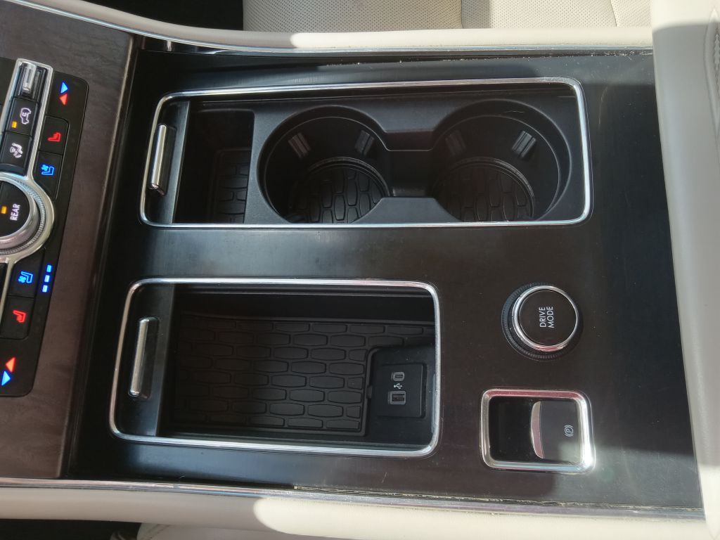 Photo 34 of this LINCOLN AVIATOR