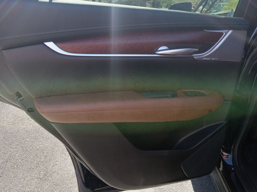 Photo 13 of this CADILLAC XT5