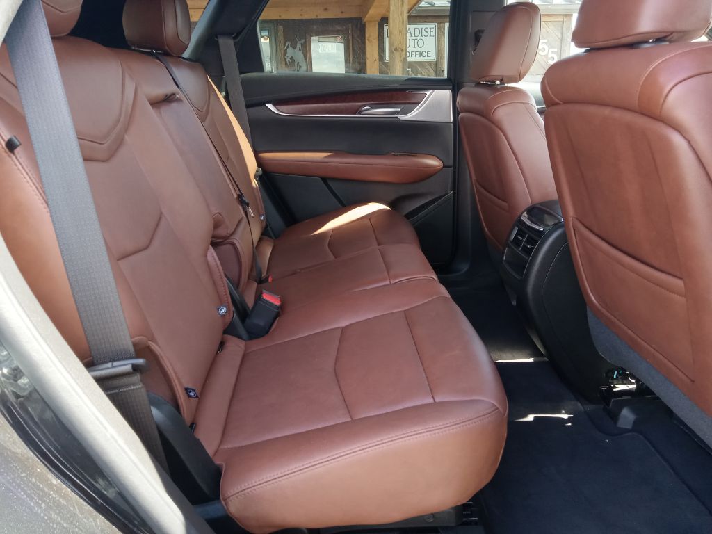 Photo 18 of this CADILLAC XT5