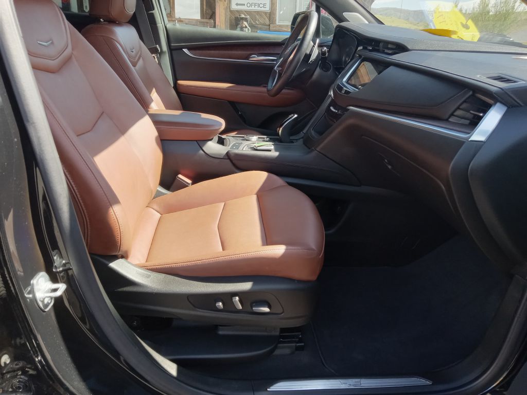 Photo 20 of this CADILLAC XT5