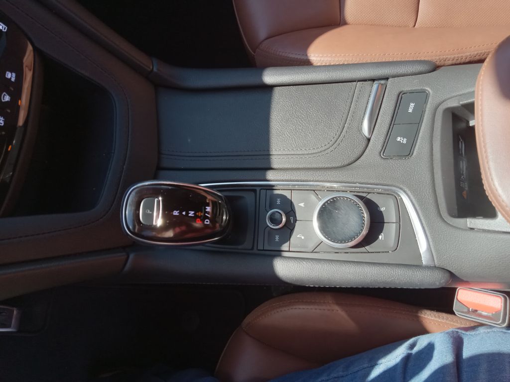 Photo 25 of this CADILLAC XT5