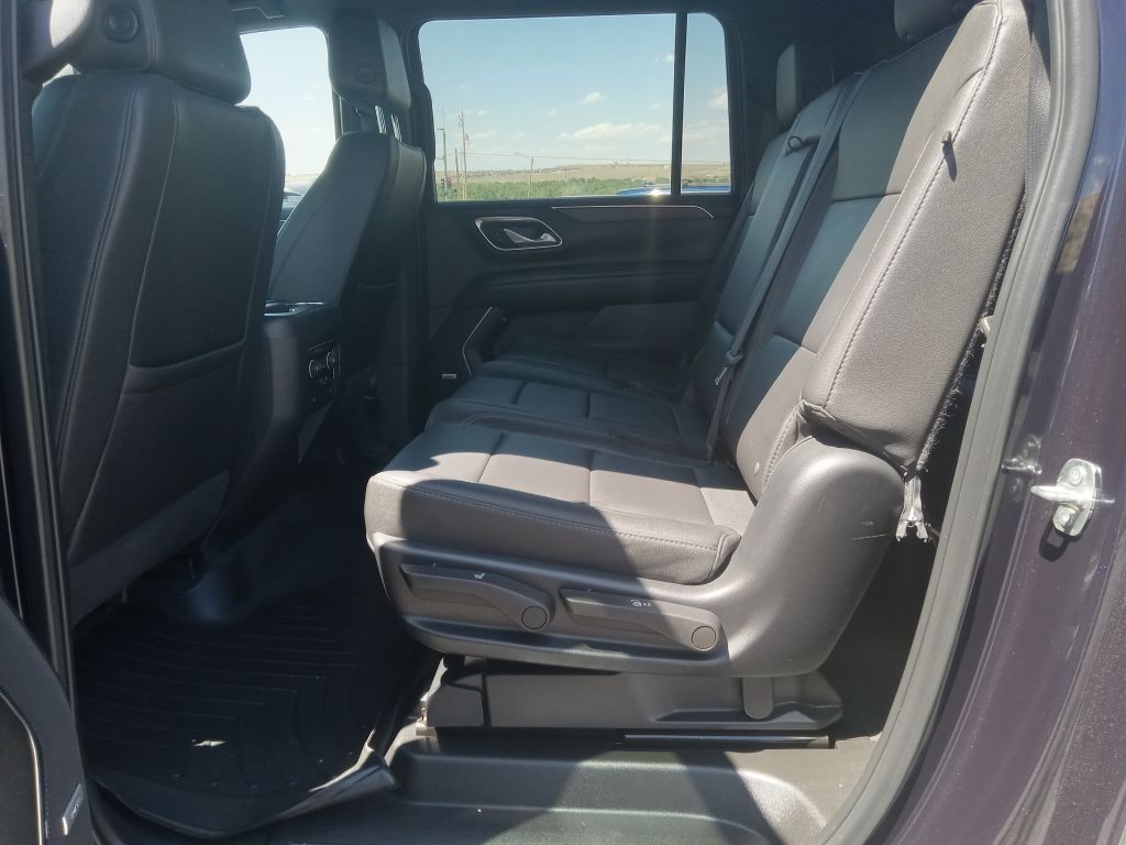 Photo 14 of this CHEVROLET SUBURBAN