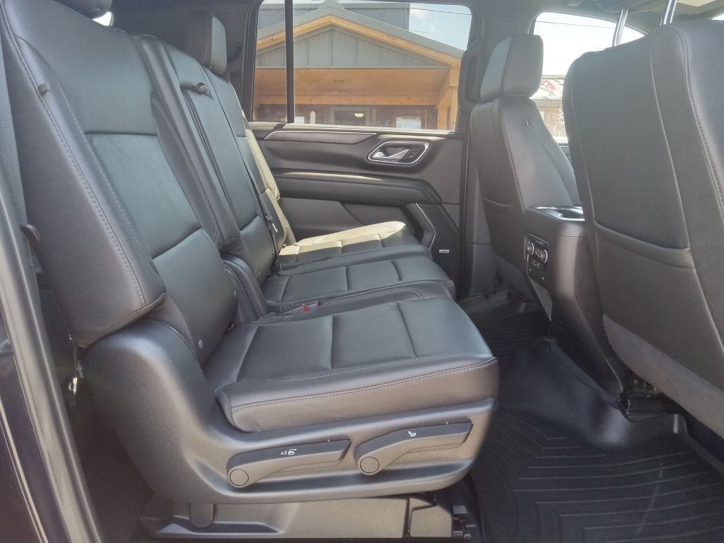 Photo 20 of this CHEVROLET SUBURBAN