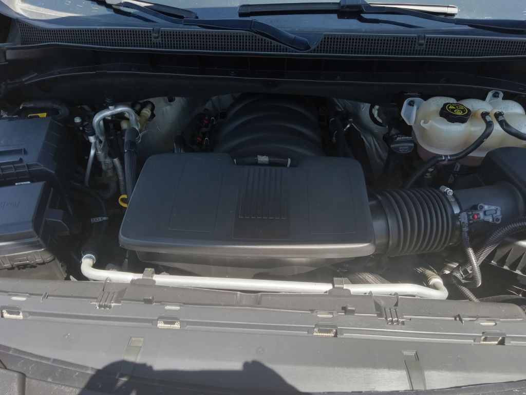 Photo 34 of this CHEVROLET SUBURBAN