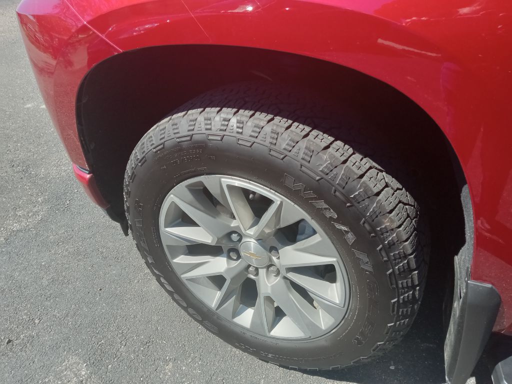 Photo 9 of this CHEVROLET SILVERADO 1500