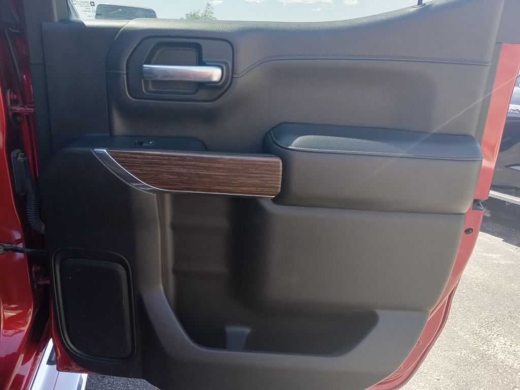 Photo 19 of this CHEVROLET SILVERADO 1500