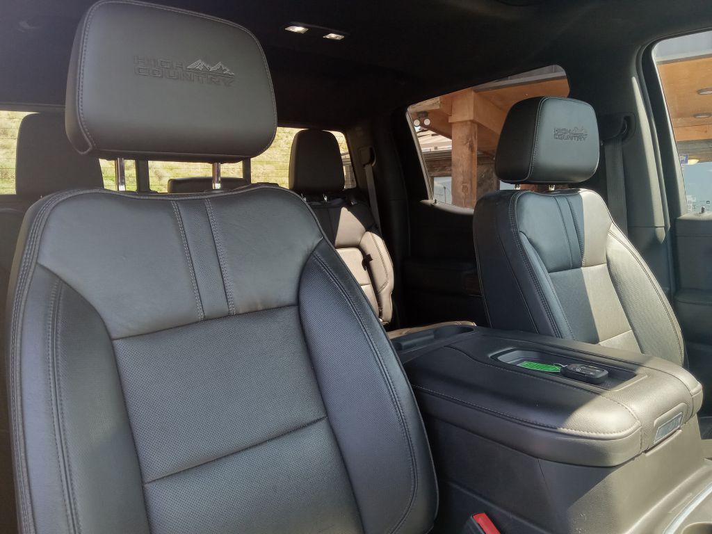 Photo 23 of this CHEVROLET SILVERADO 1500
