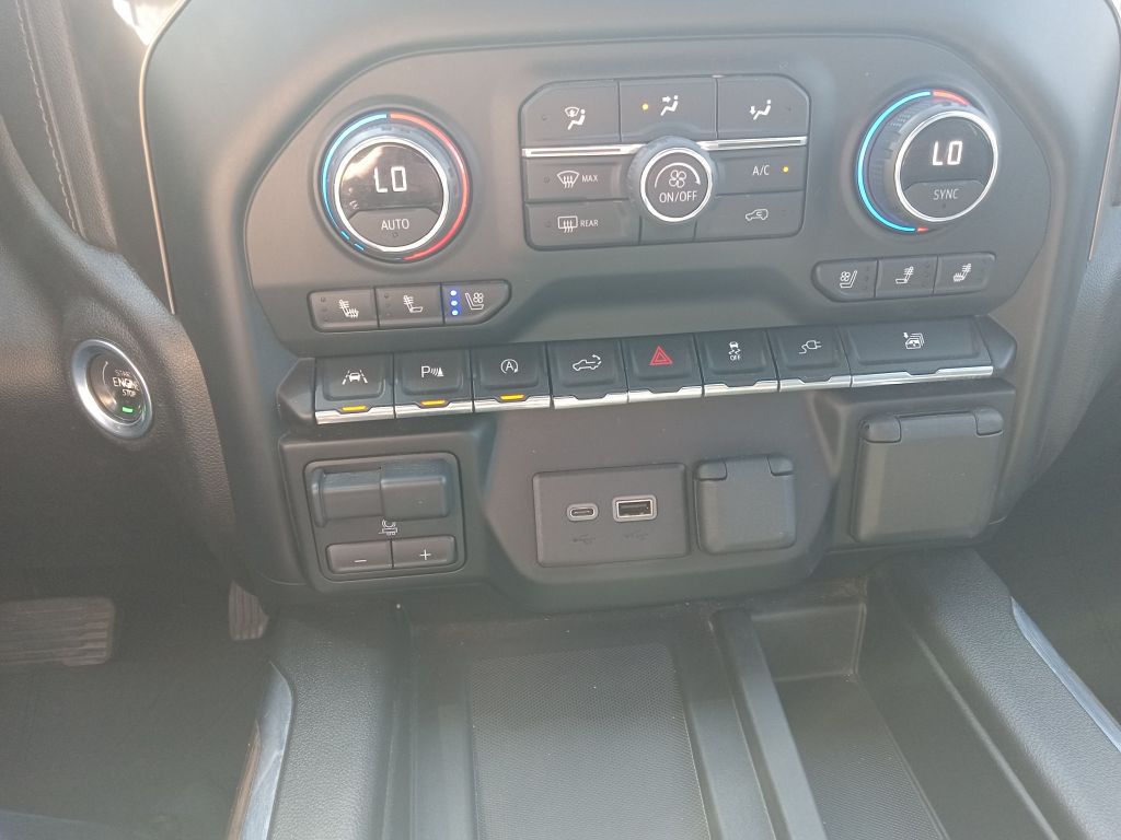 Photo 28 of this CHEVROLET SILVERADO 1500