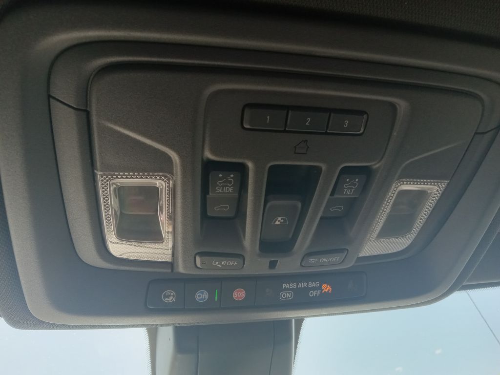 Photo 33 of this CHEVROLET SILVERADO 1500