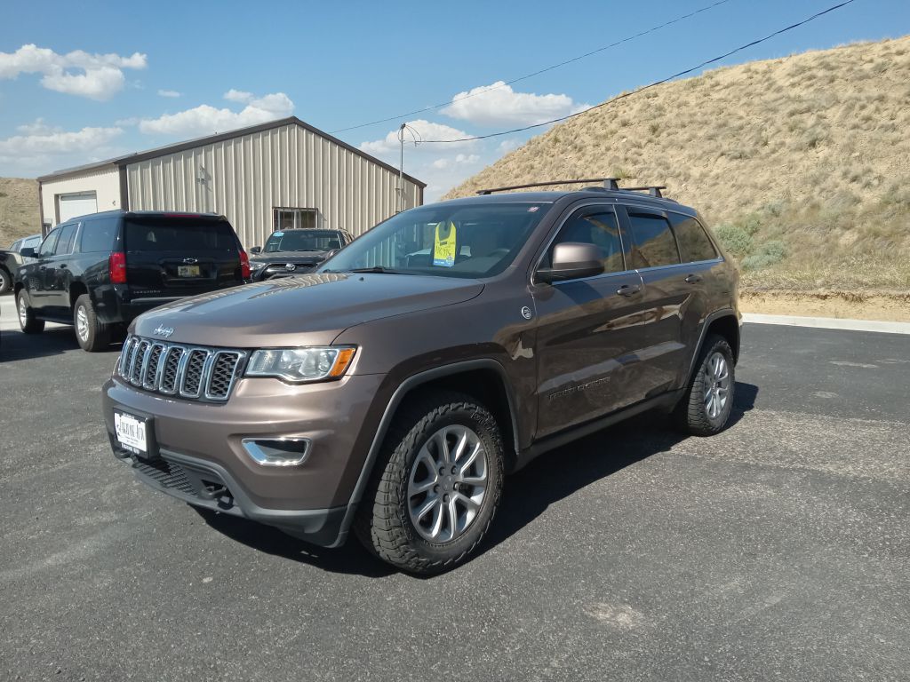 2021 Jeep Grand Cherokee Laredo 4WD