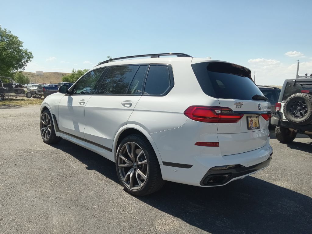 Photo 3 of this BMW X7