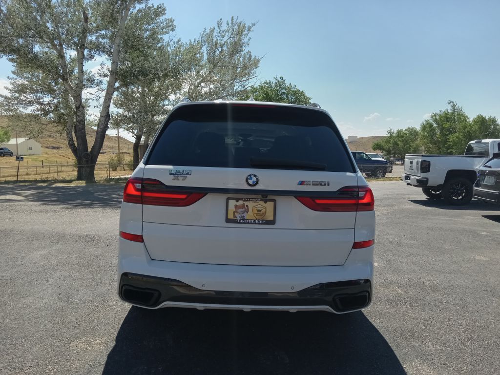 Photo 4 of this BMW X7