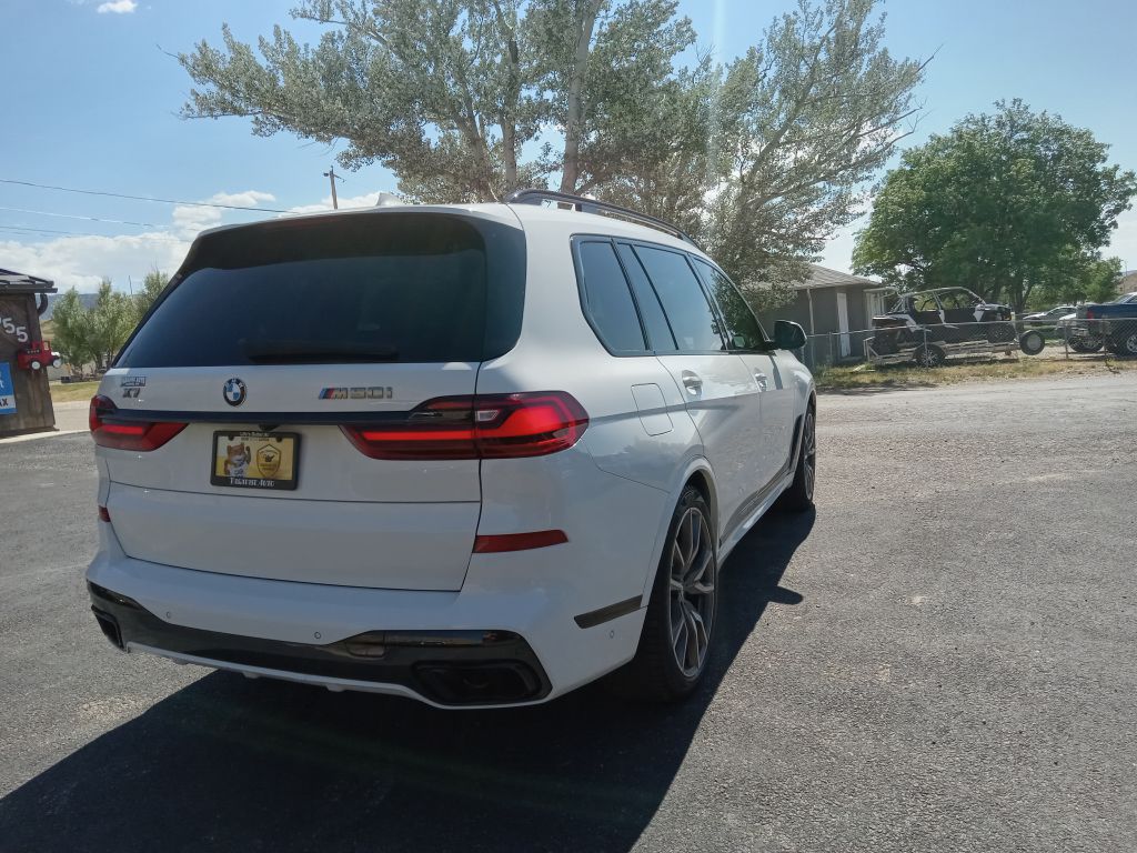 Photo 5 of this BMW X7