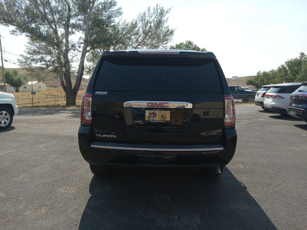 Photo 4 of this GMC YUKON