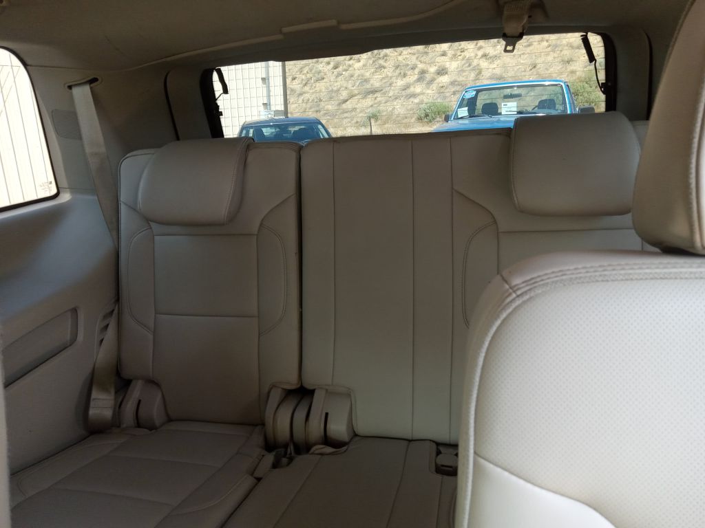 Photo 18 of this GMC YUKON