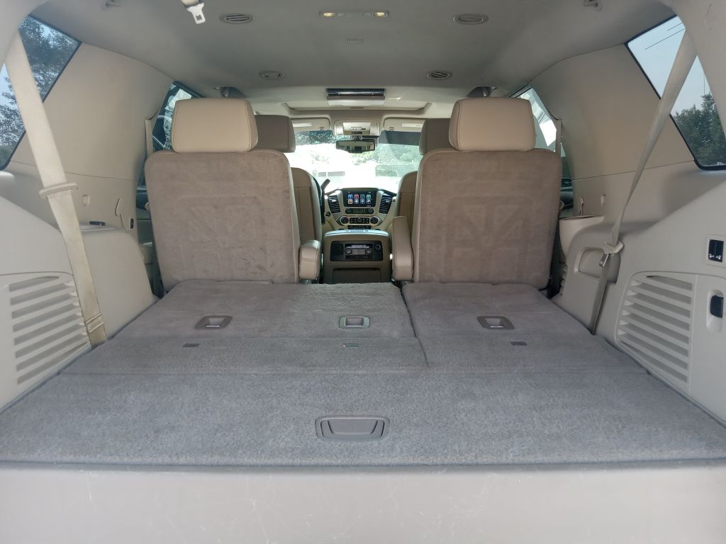 Photo 22 of this GMC YUKON