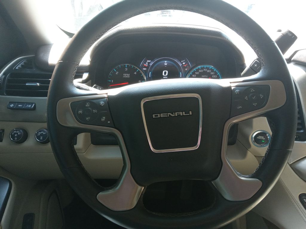 Photo 29 of this GMC YUKON