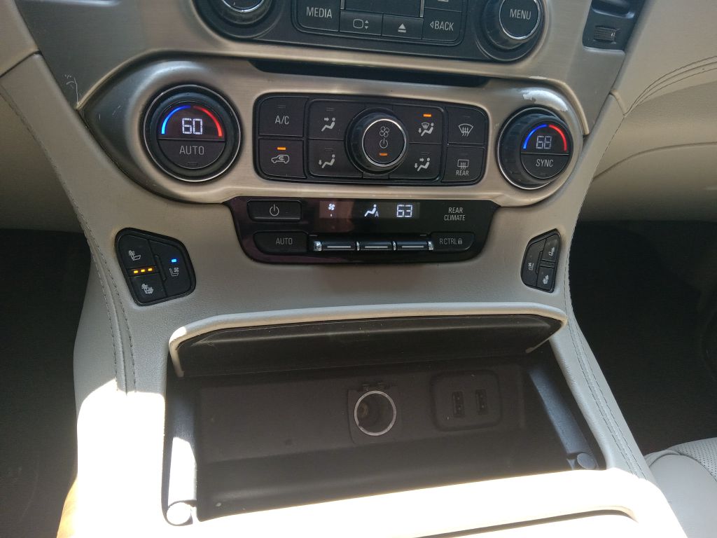 Photo 32 of this GMC YUKON