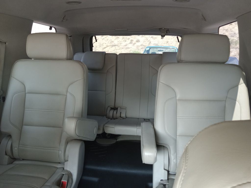 Photo 34 of this GMC YUKON