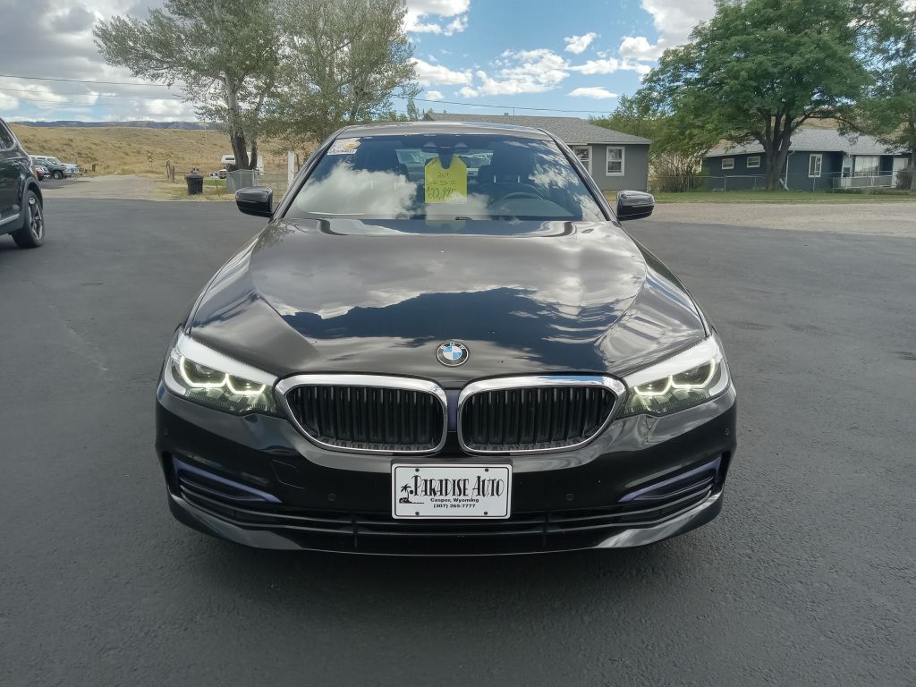 Photo 8 of this BMW 530 XI