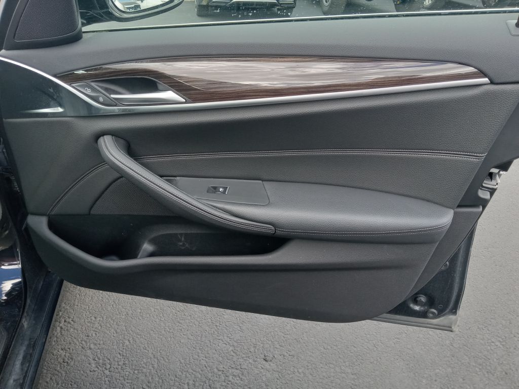 Photo 20 of this BMW 530 XI