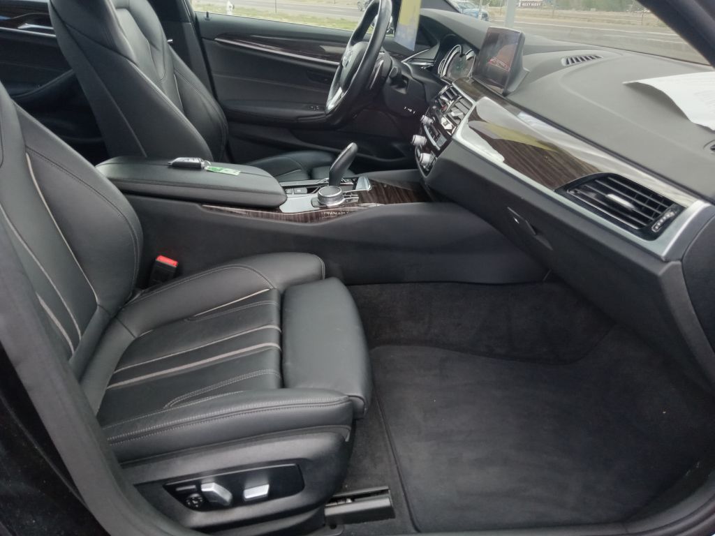 Photo 21 of this BMW 530 XI