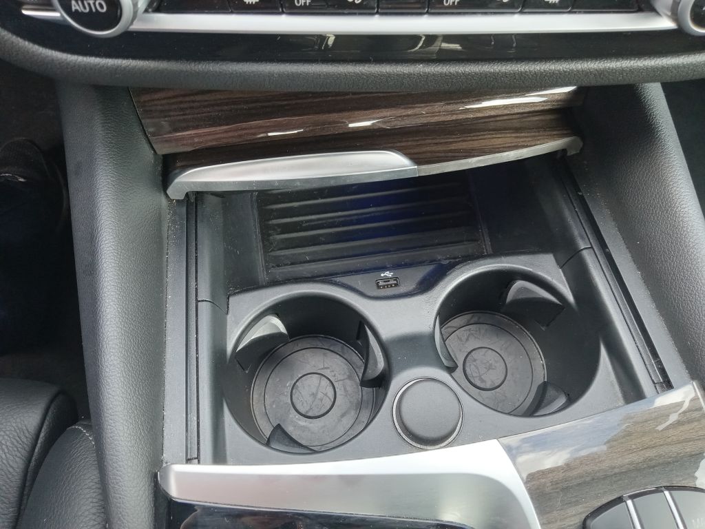 Photo 29 of this BMW 530 XI