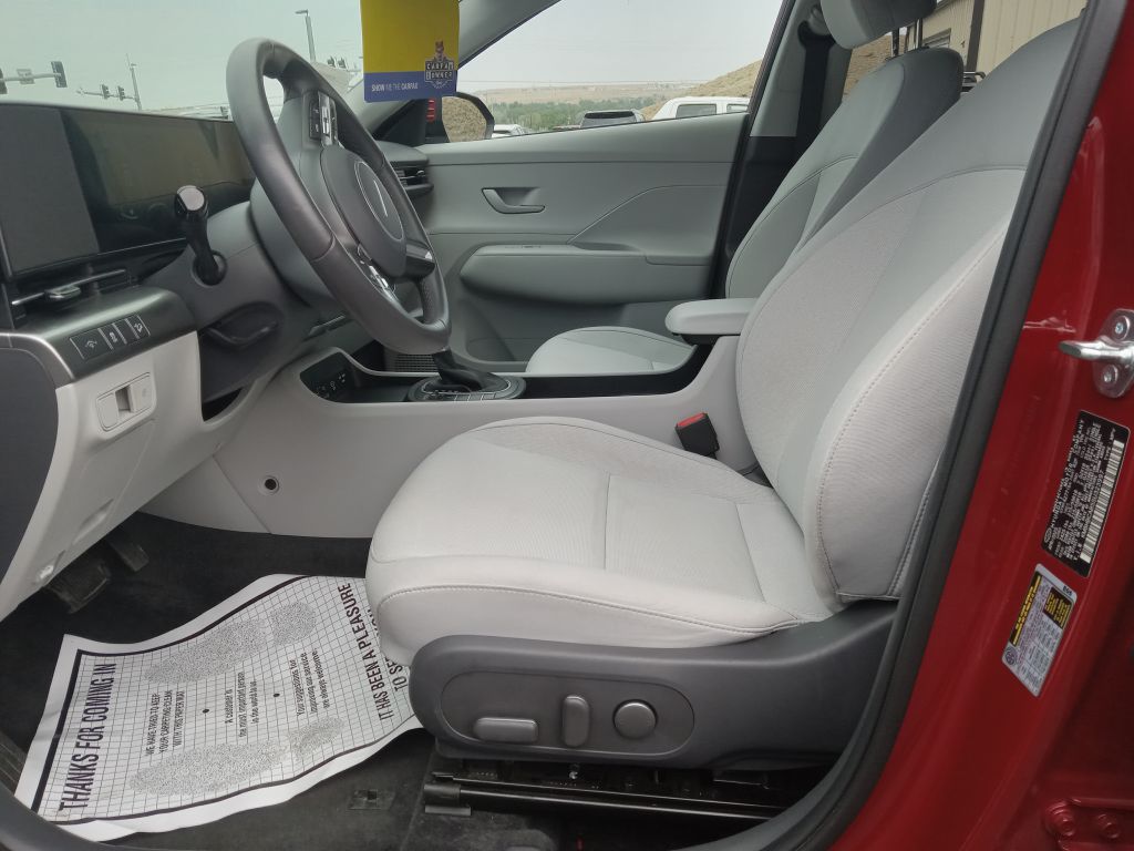 Photo 12 of this HYUNDAI KONA