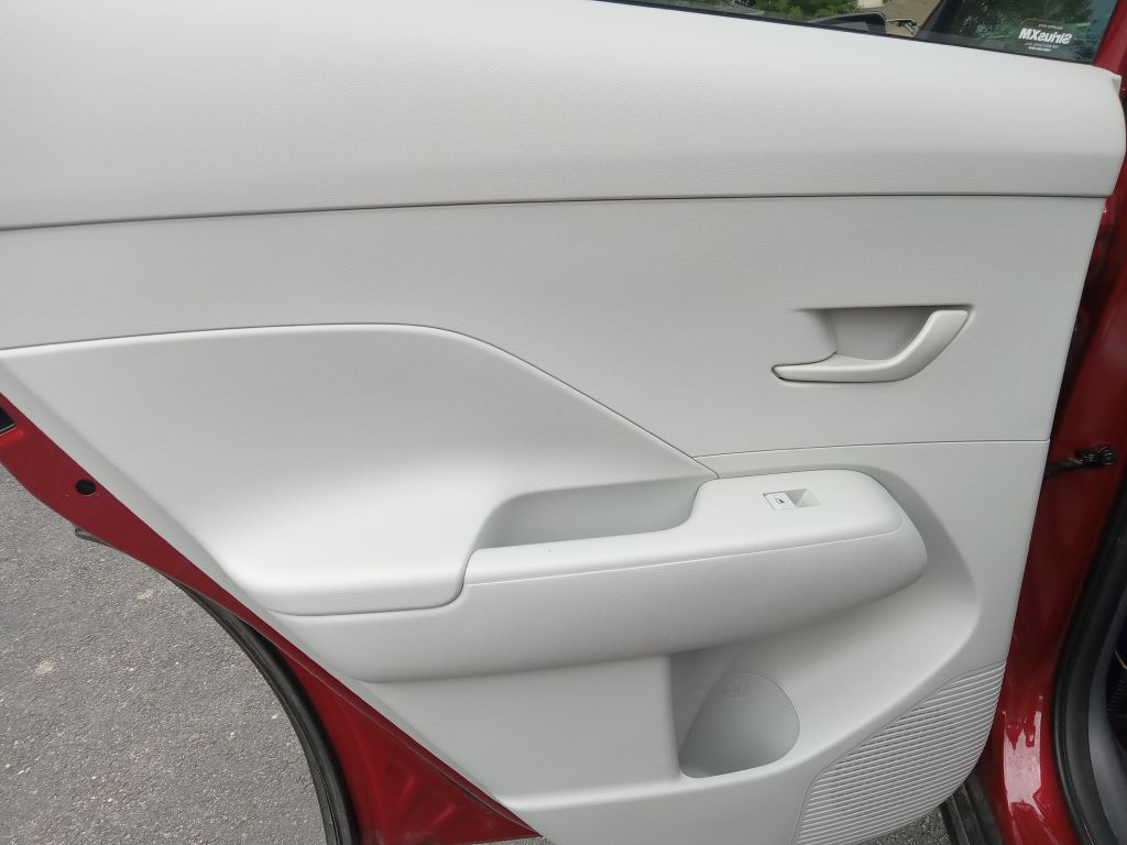 Photo 13 of this HYUNDAI KONA