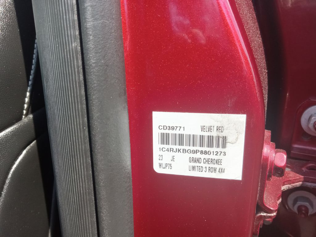 Photo 10 of this JEEP GRAND CHEROKEE