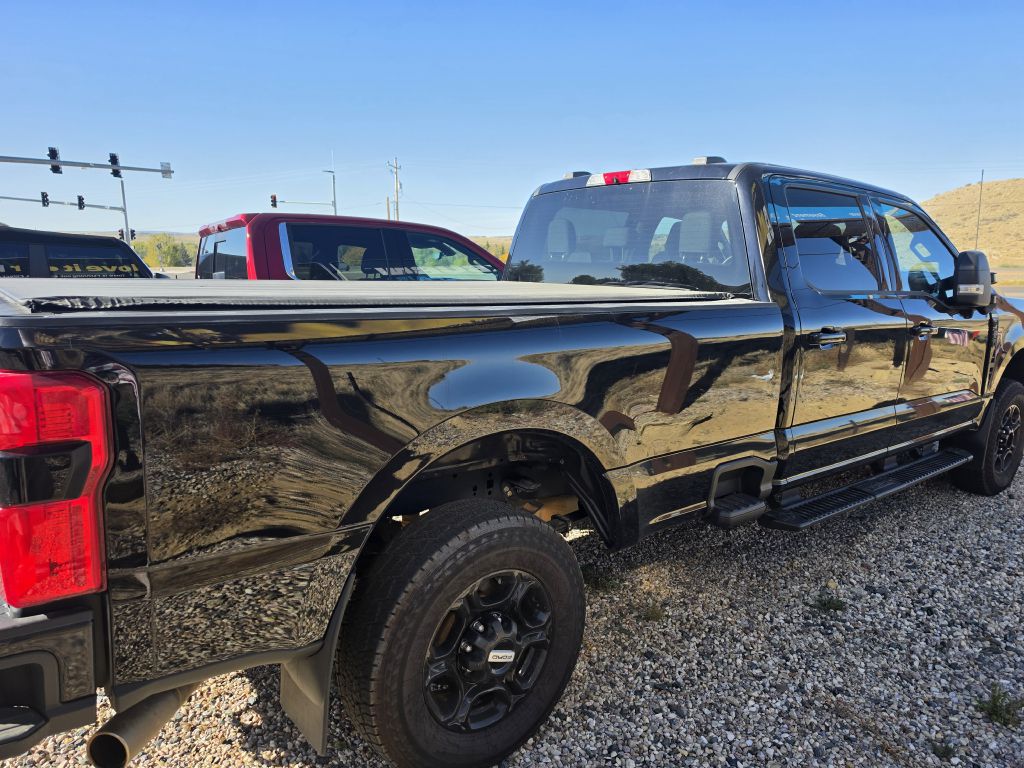 Photo 4 of this FORD F250
