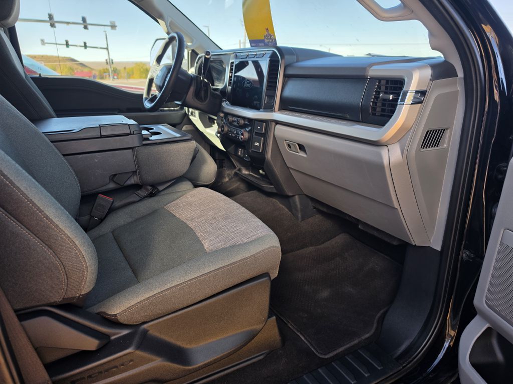 Photo 18 of this FORD F250