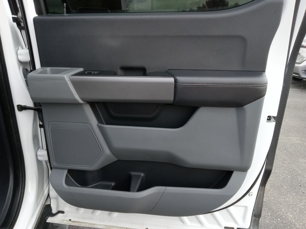 Photo 18 of this FORD F150