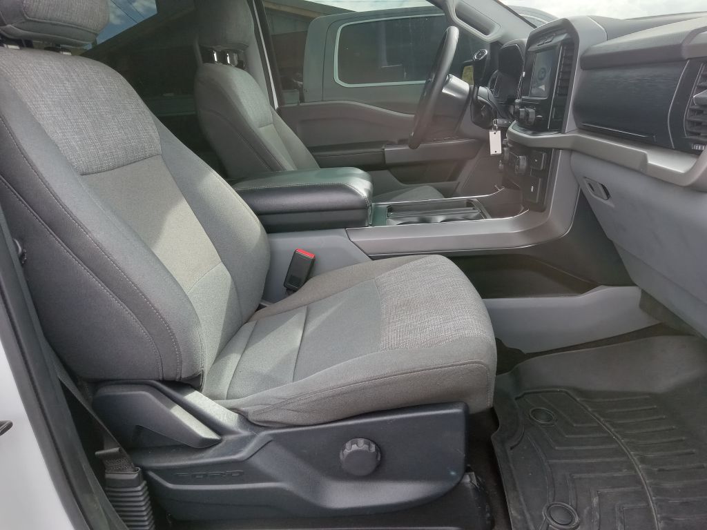 Photo 21 of this FORD F150