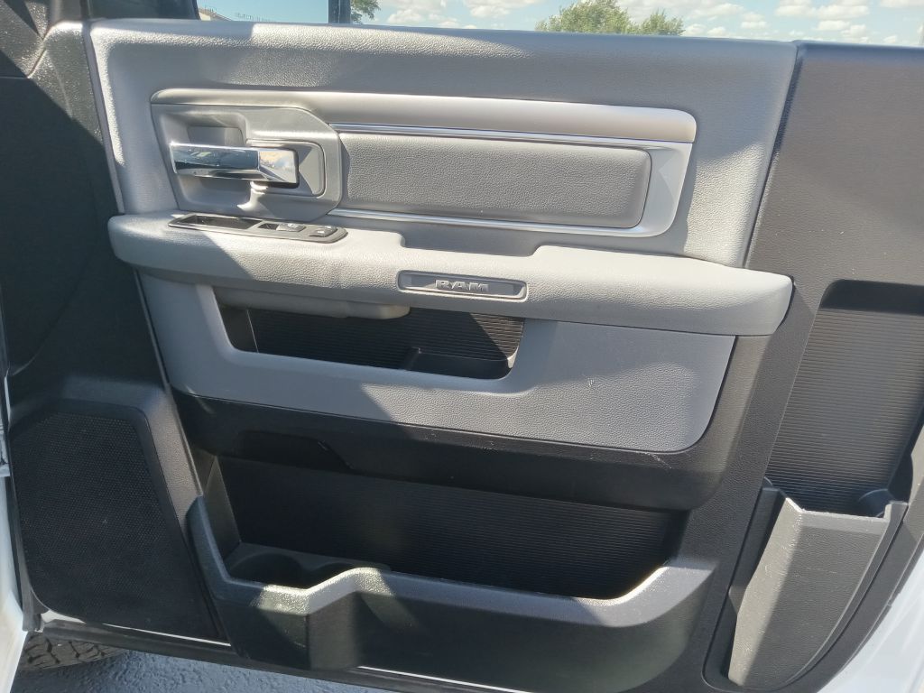 Photo 14 of this RAM 1500