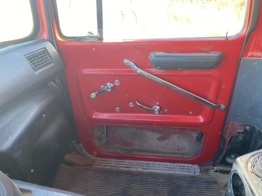 Photo 16 of this FORD N-SERIES
