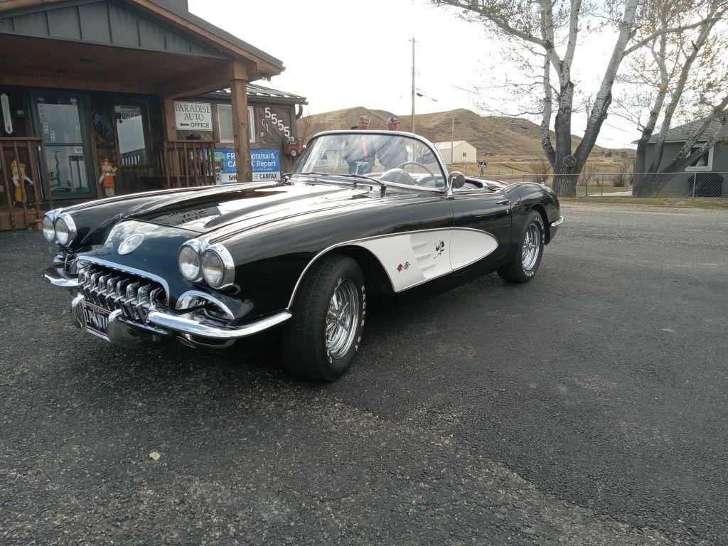 Photo 7 of this CHEVROLET Corvette