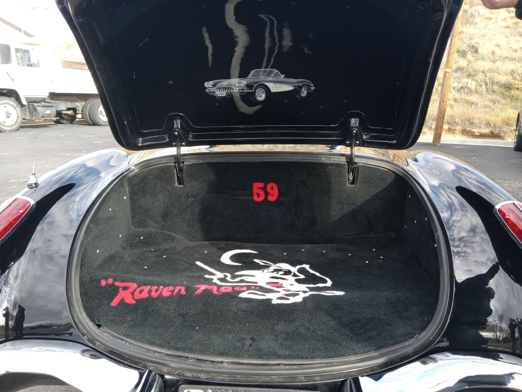 Photo 12 of this CHEVROLET Corvette