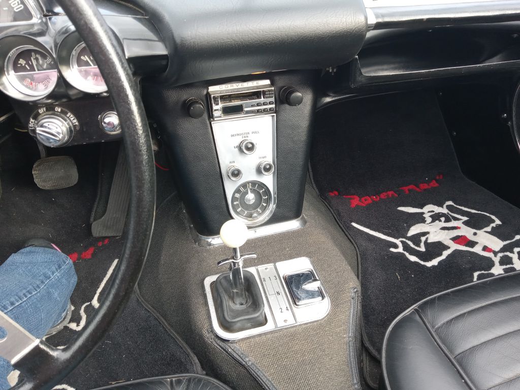 Photo 20 of this CHEVROLET Corvette