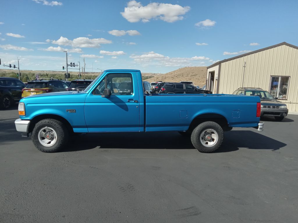 Photo 2 of this FORD F150