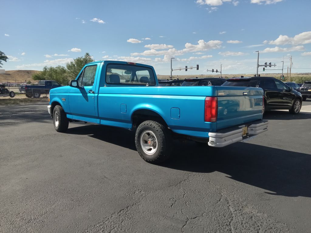 Photo 3 of this FORD F150