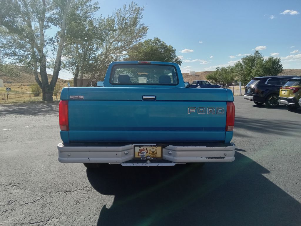 Photo 4 of this FORD F150