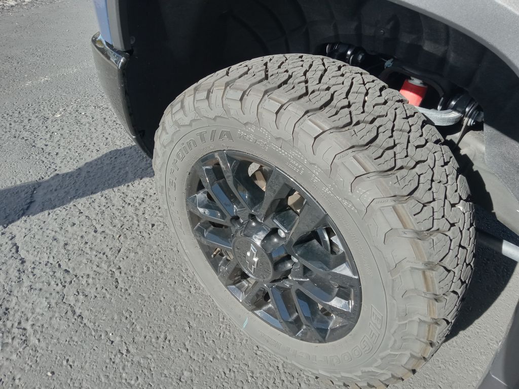 Photo 12 of this CHEVROLET SILVERADO 2500