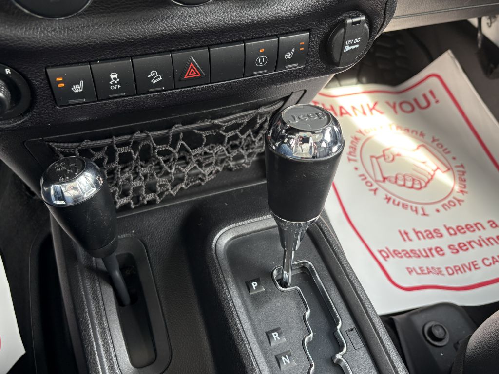 Photo 20 of this JEEP WRANGLER UNLIMI