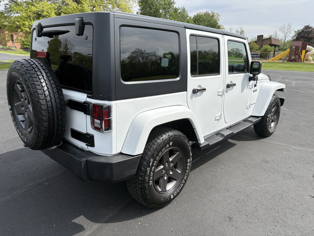 Photo 8 of this JEEP WRANGLER UNLIMI